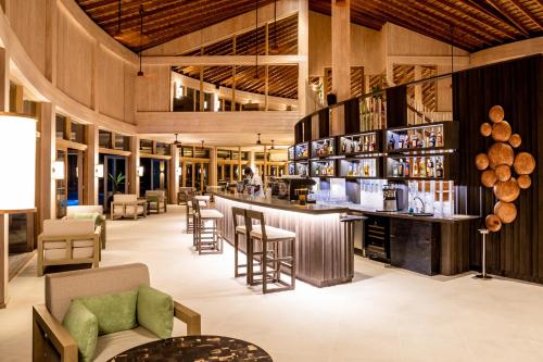 Restaurant, Kagi Maldives Resort & Spa in Maldive Islands