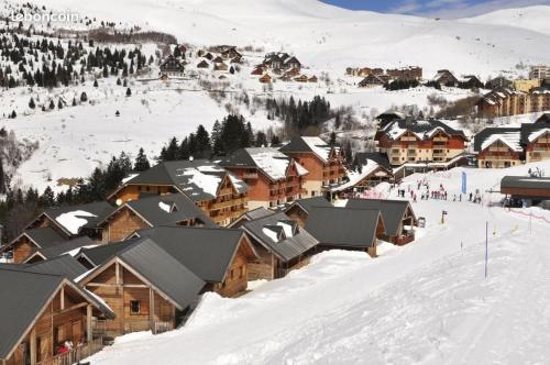 Location à la Montagne avec piscine été / hiver vg23 - Chalet - St François Longchamp