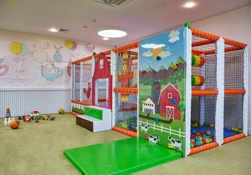 Club de niños, Basqal Resort & SPA in Ağsu