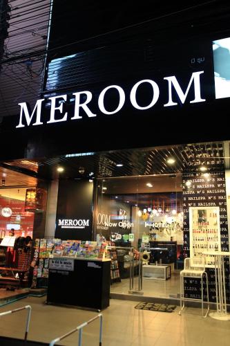 Meroom