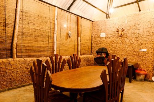 Facilities, Savenndra Resorts in Mutwal (Colombo 15)