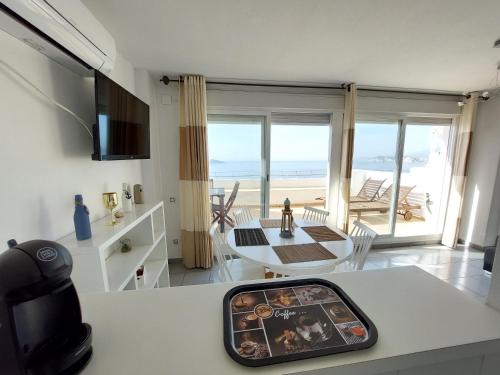 Villamarina dúplex en primera línea de mar - Fincas Arena 2