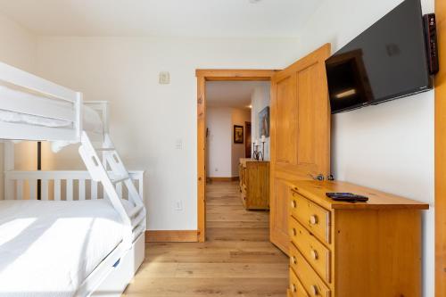 8577 Expedition Station Condo - image 13