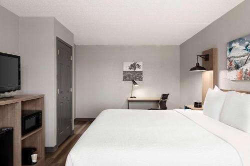 Sleeps 3