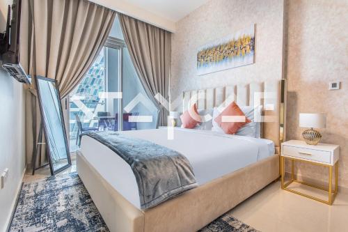 Staycae Holiday Homes - Vera by DAMAC Near Downtown Business Bay - image 3