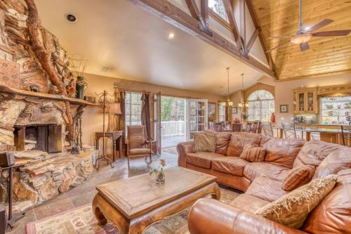 011 - Fox Manor in Big Bear Lake, USA