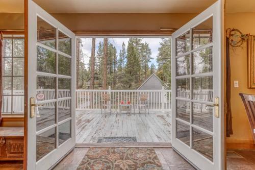 011 - Fox Manor in Big Bear Lake, USA
