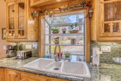 011 - Fox Manor in Big Bear Lake, USA