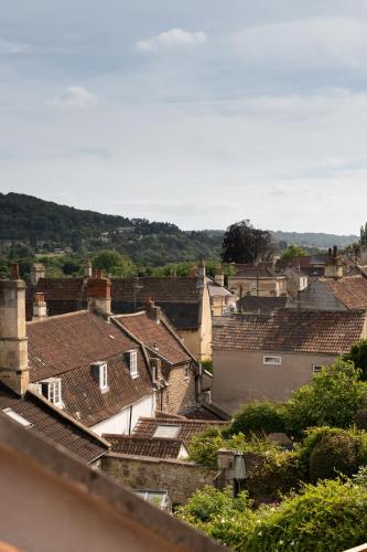 Charming 2BD Cottage wIth beautiful views nr Bath in Swainswick