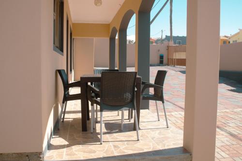 JJP SELF CATERING - Three bedroom house in Lüderitz