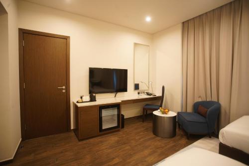 Standard King Room room in C - Hotel and Suites Doha