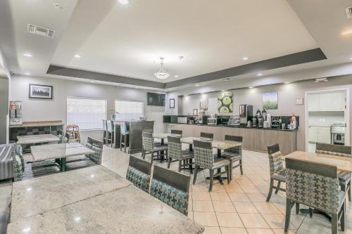La Quinta by Wyndham Granbury in Granbury, USA
