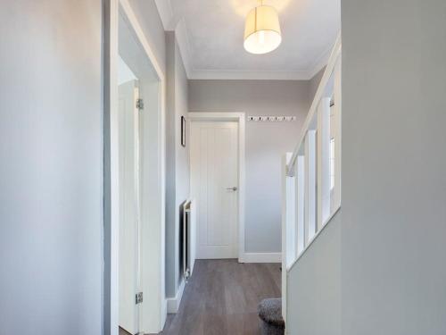 Vista exterior, Stunning Family Home with Comfortable Surroundings by Our Home Short Stays ideally situated within G in Wigan