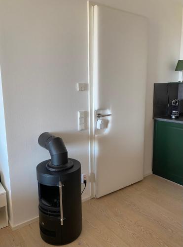 ALPEN-PANORAMA SUITE - Einzigartige Privatsuite hoch über München, 12tes OG, Alpenblick, Loggia, Whirlpool, 15 Minuten zum Zentrum, Ruhe und Erholung in der Stadt München für privat und geschäftlich Reisende, Munich (photo 10)