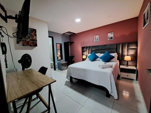 Hotel 9-25 – Pereira, KS