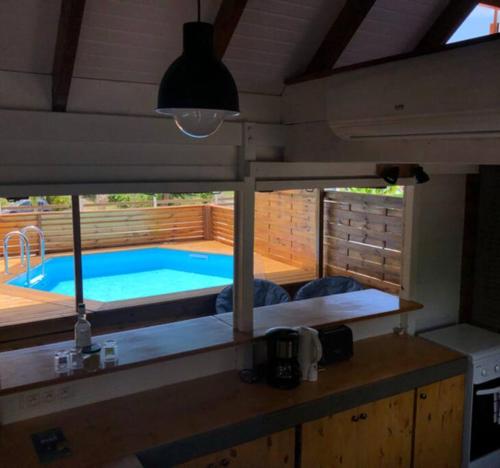 La tiny de titanse avec piscine in Capesterre-de-Marie-Galante
