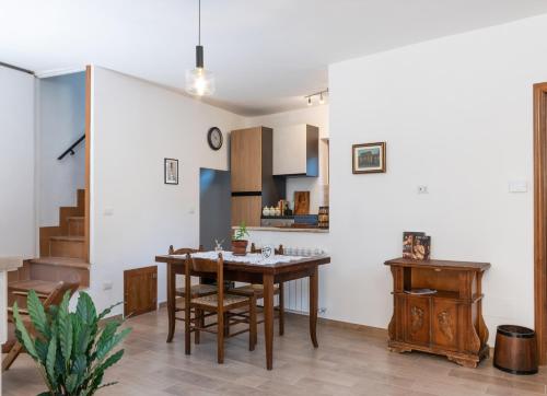  Vico Antico in San Martino dʼAgri