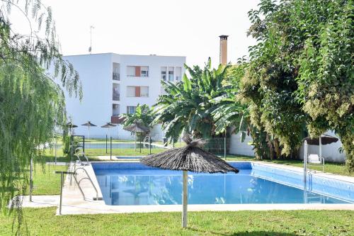 Amplio con Parking, Club y Piscina junto a Sevilla