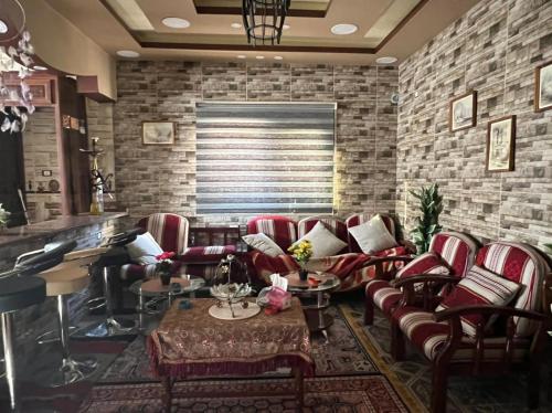 gedeelde lounge/tv-ruimte, Beida Bedouin House in Wadi Musa