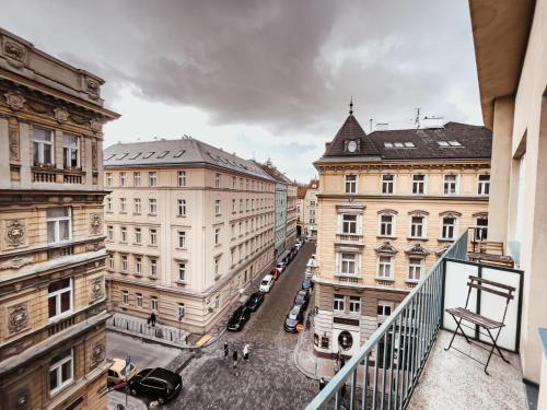 Turnkey I Vintage Terrace Apartment - Prague