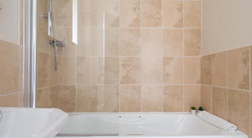 Holiday Property - image 10