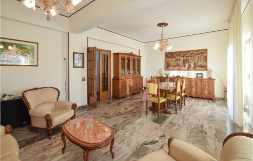 Beautiful Apartment In Reggio Calabria With Wifi And 3 Bedrooms