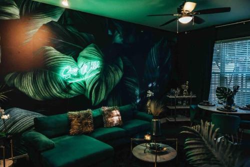 Stay Wild Designer King Suite Uptown Dallas