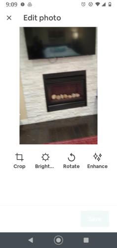 Entire bright bachelor Apartment