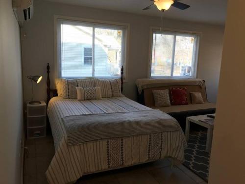 Walk2Metro's,DCGem,Private,Wifi, FreeParking