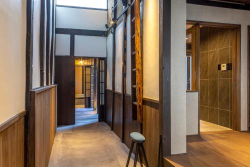 GION KAWASEMI - image 4