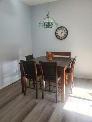 Cozy Indy Home in 菲舍斯