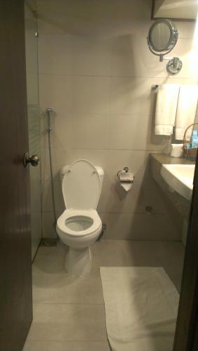 Regent Plaza Hotel & Convention Center photo 2