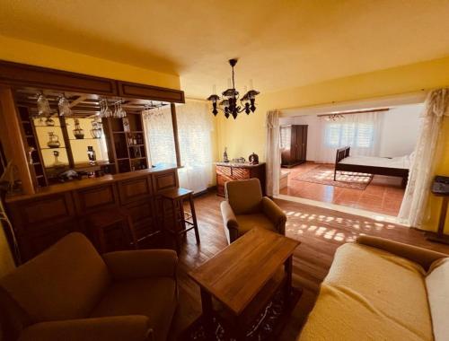 Countryside house with 3 bedrooms in 塞比什