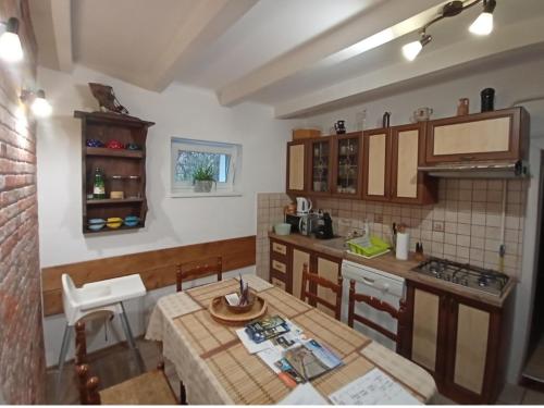 Harmónia Parasztház és Apartman (Harmonia Paraszthaz es Apartman) in โปรอสซโล่