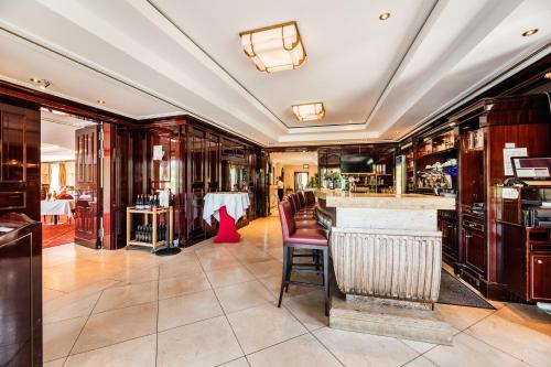 Pub/Lounge, Rheinhotel Schulz in Unkel