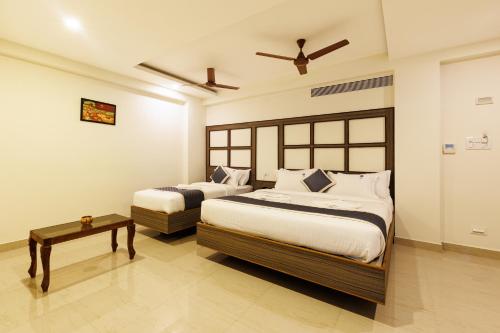 Hotel Comfort Park - Opposite Sri Ramachandra Medical College Porur