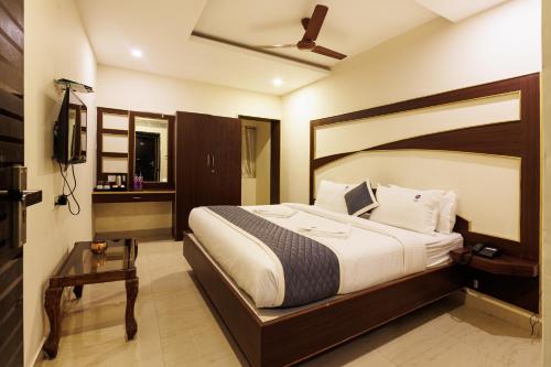 Hotel Comfort Park - Opposite Sri Ramachandra Medical College Porur