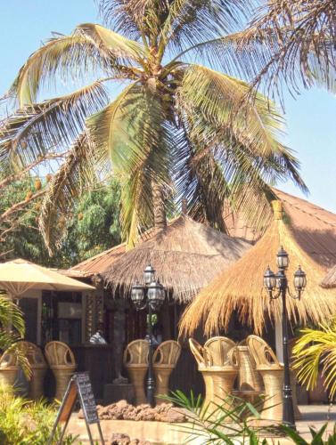 Bar/ Salón, Bakotu Hotel in Serekunda