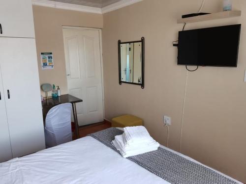 2 twin beds