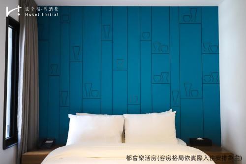 Standard Double Room image 10