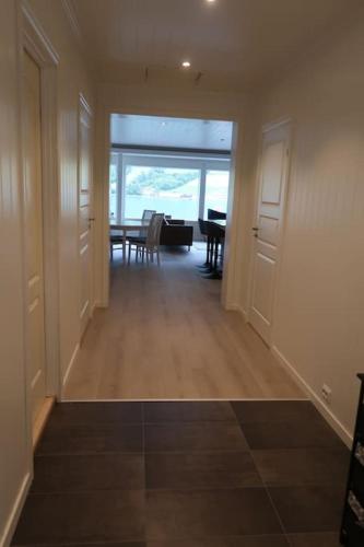 Moderne panoramaleilighet 3-roms i Olden in โอลเดน