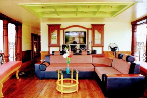 THE BOAT HOUSE photo