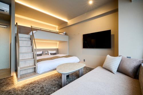 Triple Bunk Bed Room