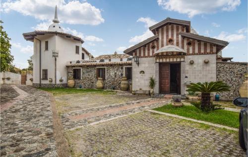  7 Bedroom Amazing Home In Petrizzi in Petrizzi