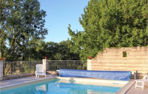 Gorgeous Home In Saint-mard-de-guron With Outdoor Swimming Pool