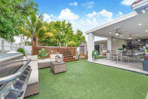 Modern Miami Home 10 Min to the AIRPORT L03