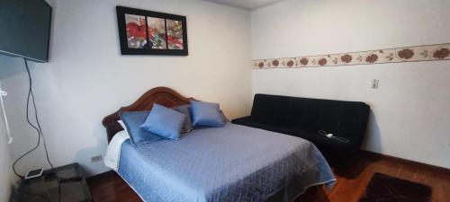 Habitación excelente Ubicacion cerca a Movistar y simon Bolivar
