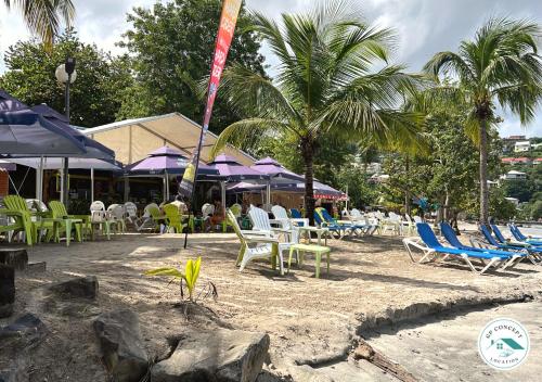 strand, Studio situé à 30 mètres de la plage Anse à l'âne (Studio situe a 30 metres de la plage Anse a l'ane) in Les Trois Ilets