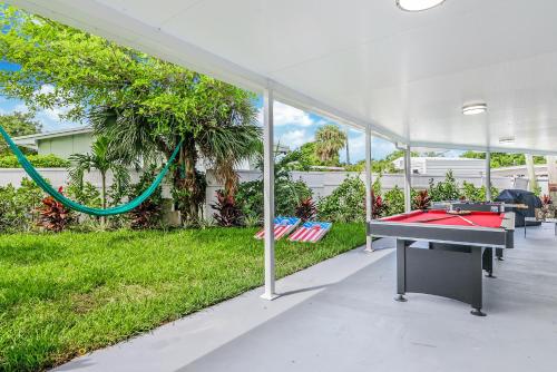 Recreational facilities, Stunning 5BR Retreat/Basketball/Games & HeatedPool in Miami Gardens (FL)