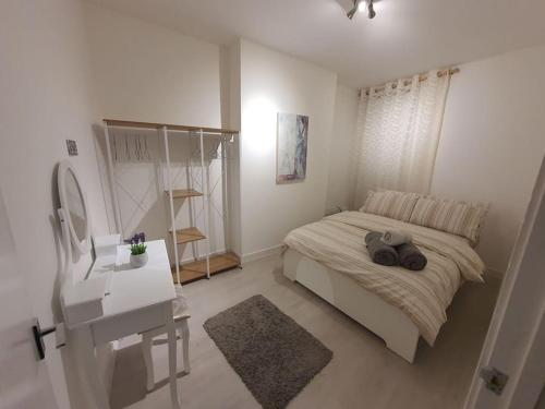 Luxury 1 bedroom flat in the heart of Wood Green, Londýn (fotografie 10)